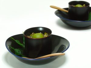 ホットカップ 溜塗／ボウルゆらぎ 黒縁青