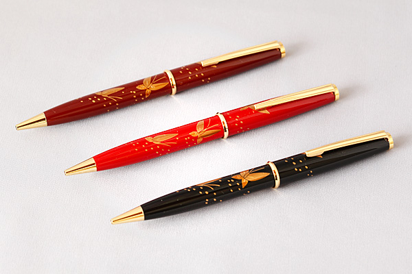 Maki-e Lacquered Ballpoint Pen | Products | 輪島塗の老舗