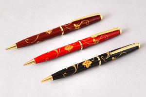 Maki-e lacquered ballpoint pen "Arabesque"