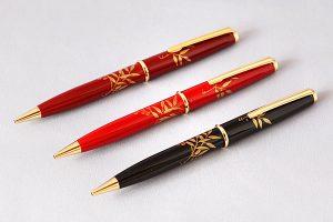 Maki-e lacquered ballpoint pen "Heavenly bamboo"