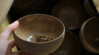 救い出した汁椀の木地 | 輪島塗の老舗 輪島屋善仁 | Wajimaya Zenni